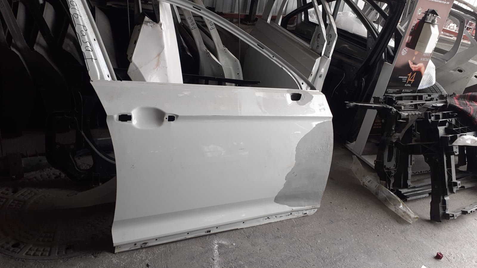 B8 passat sağ ön kapı